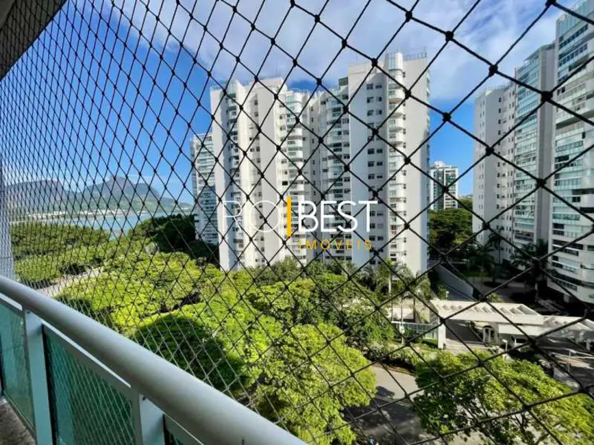 Apartamento com 2 quartos à venda, 112m2 em Rio De Janeiro - RJ - imagem 1 Foto 1 de Apartamento com 2 quartos à venda, 112m2 em Rio De Janeiro - RJ