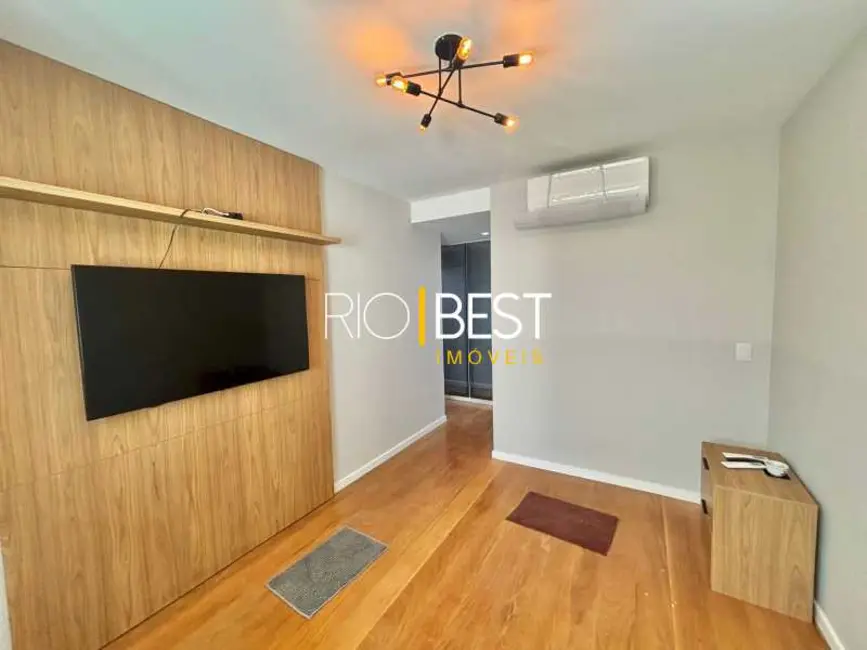 Apartamento com 3 quartos à venda e para alugar, 110m2 em Rio De Janeiro - RJ - imagem 8 Foto 8 de Apartamento com 3 quartos à venda e para alugar, 110m2 em Rio De Janeiro - RJ