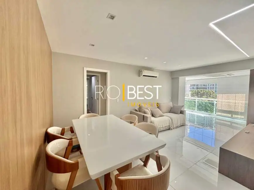 Apartamento com 3 quartos à venda e para alugar, 110m2 em Rio De Janeiro - RJ - imagem 2 Foto 2 de Apartamento com 3 quartos à venda e para alugar, 110m2 em Rio De Janeiro - RJ