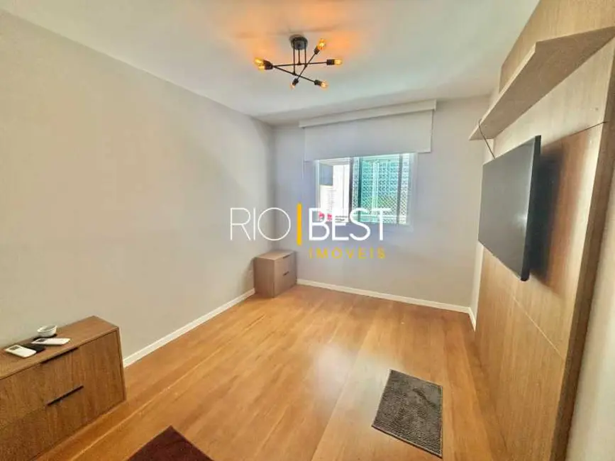 Apartamento com 3 quartos à venda e para alugar, 110m2 em Rio De Janeiro - RJ - imagem 9 Foto 9 de Apartamento com 3 quartos à venda e para alugar, 110m2 em Rio De Janeiro - RJ