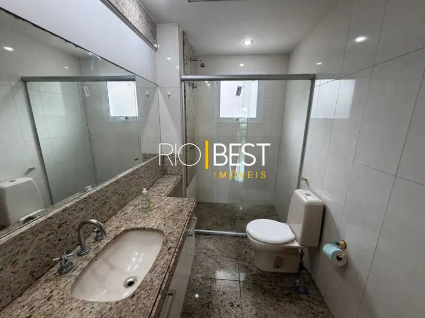 Apartamento com 3 quartos à venda e para alugar, 137m2 em Rio De Janeiro - RJ - imagem 9 Foto 9 de Apartamento com 3 quartos à venda e para alugar, 137m2 em Rio De Janeiro - RJ