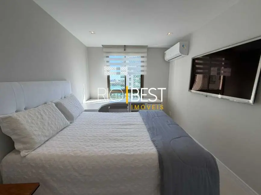 Foto 10 de Apartamento com 3 quartos para alugar, 179m2 em Rio De Janeiro - RJ
