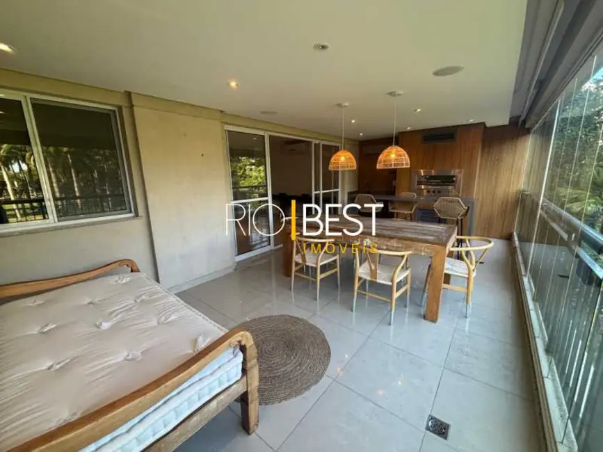 Foto 3 de Apartamento com 3 quartos para alugar, 169m2 em Rio De Janeiro - RJ