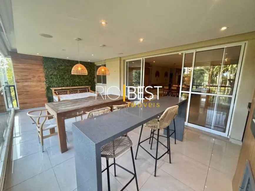 Foto 2 de Apartamento com 3 quartos para alugar, 169m2 em Rio De Janeiro - RJ