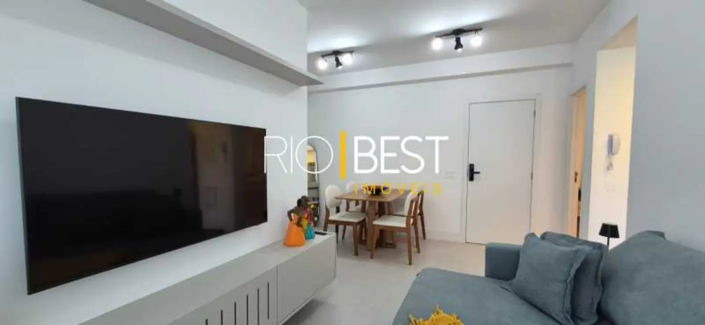 Foto 3 de Apartamento com 2 quartos para alugar, 74m2 em Rio De Janeiro - RJ