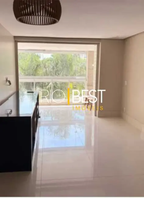 Apartamento com 4 quartos para alugar, 151m2 em Rio De Janeiro - RJ - imagem 2 Foto 2 de Apartamento com 4 quartos para alugar, 151m2 em Rio De Janeiro - RJ