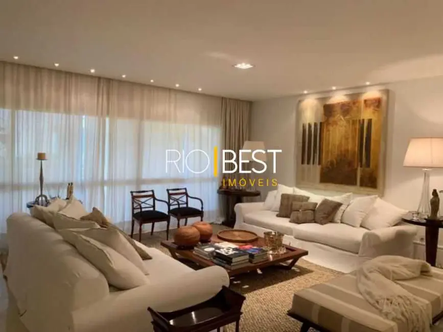 Apartamento com 4 quartos à venda e para alugar, 230m2 em Rio De Janeiro - RJ - imagem 1 Foto 1 de Apartamento com 4 quartos à venda e para alugar, 230m2 em Rio De Janeiro - RJ