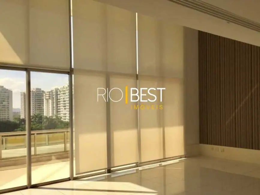 Foto 3 de Apartamento com 4 quartos para alugar, 230m2 em Rio De Janeiro - RJ