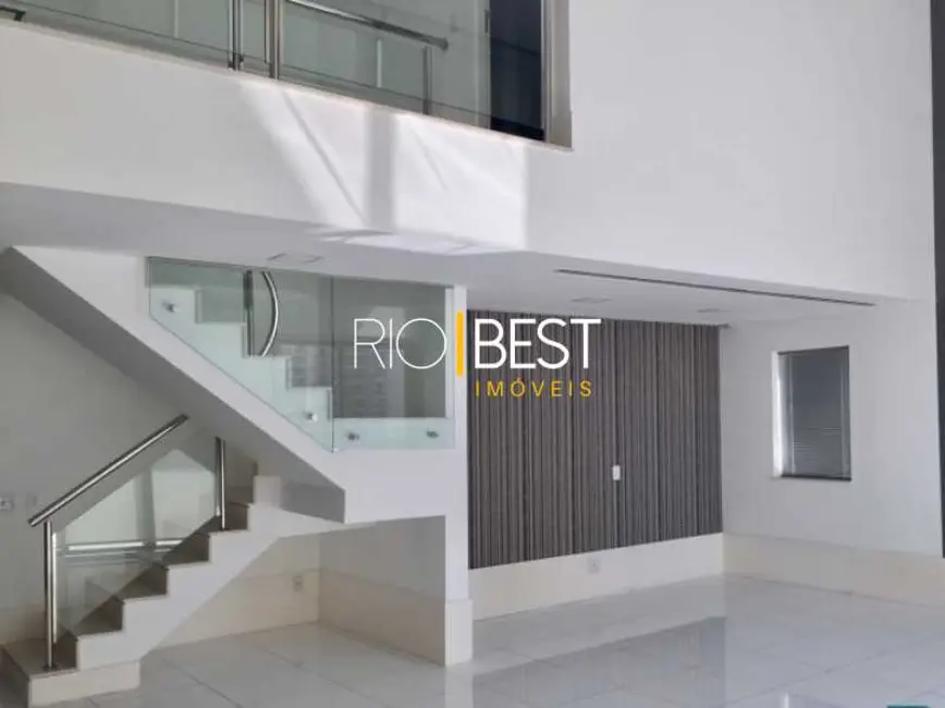 Foto 4 de Apartamento com 4 quartos para alugar, 230m2 em Rio De Janeiro - RJ