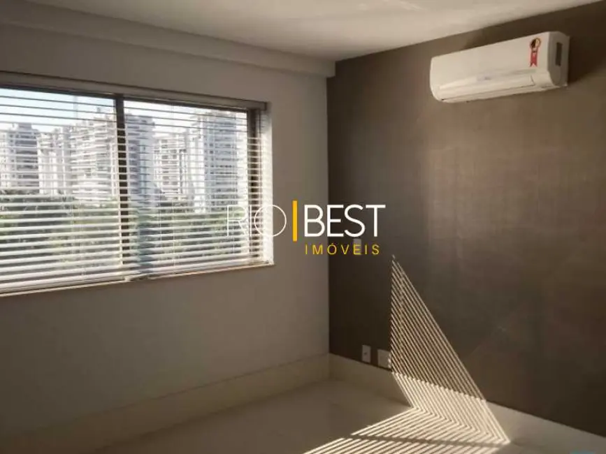 Foto 6 de Apartamento com 4 quartos para alugar, 230m2 em Rio De Janeiro - RJ