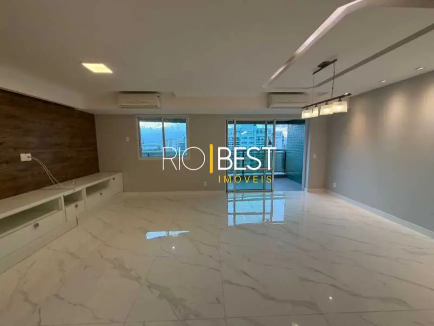 Cobertura com 3 quartos à venda, 252m2 em Rio De Janeiro - RJ - imagem 2 Foto 2 de Cobertura com 3 quartos à venda, 252m2 em Rio De Janeiro - RJ