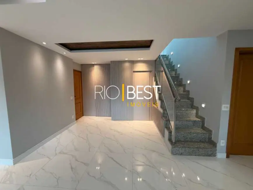 Cobertura com 3 quartos à venda, 252m2 em Rio De Janeiro - RJ - imagem 3 Foto 3 de Cobertura com 3 quartos à venda, 252m2 em Rio De Janeiro - RJ