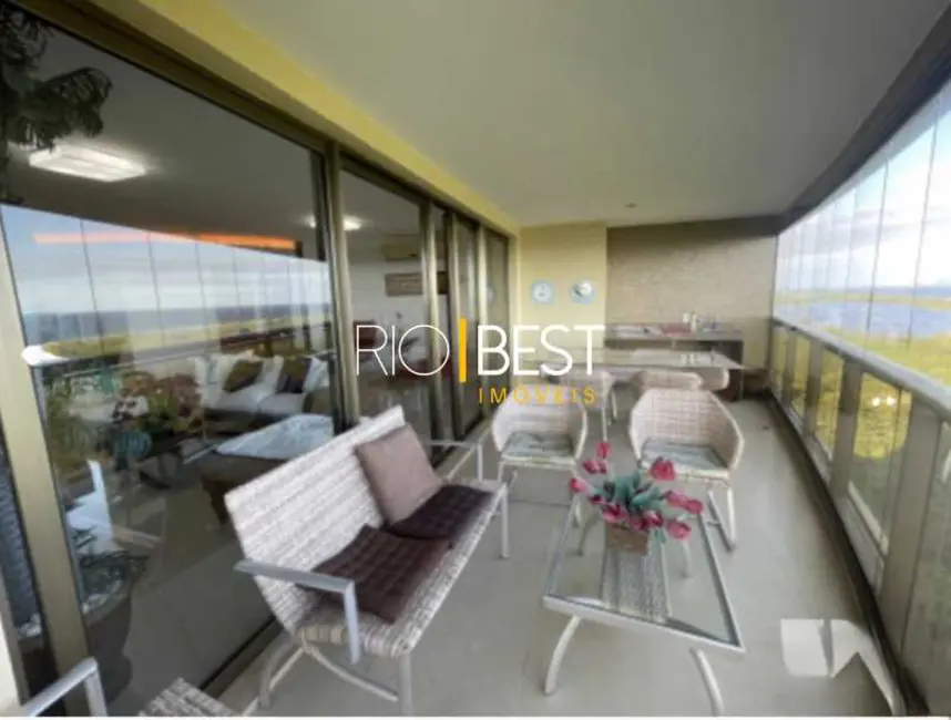 Foto 2 de Apartamento com 3 quartos à venda e para alugar, 262m2 em Rio De Janeiro - RJ