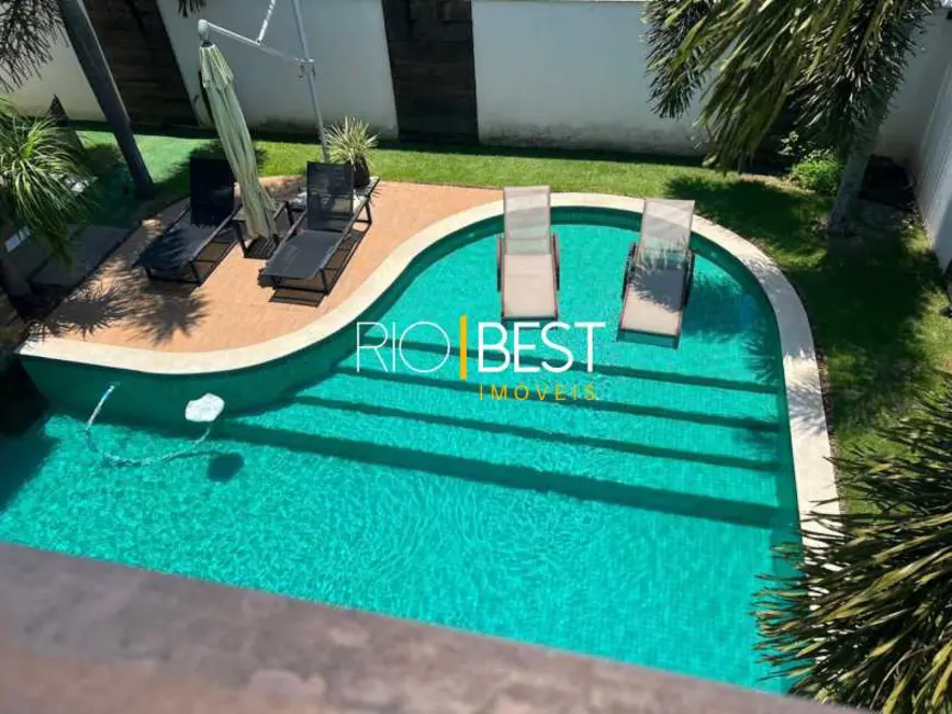 Foto 2 de Casa de Condomínio com 4 quartos à venda e para alugar, 980m2 em Rio De Janeiro - RJ