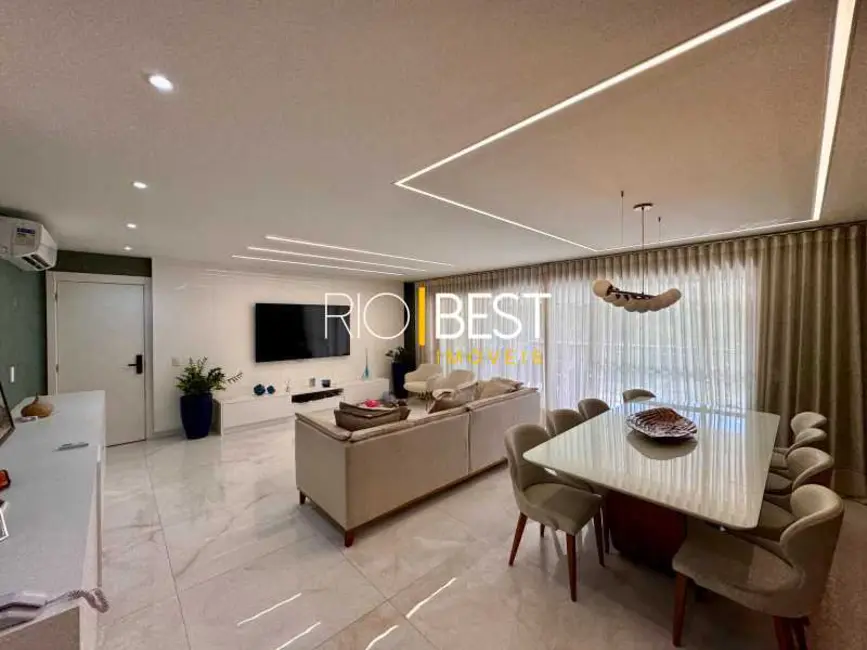 Apartamento com 4 quartos à venda, 192m2 em Rio De Janeiro - RJ - imagem 3 Foto 3 de Apartamento com 4 quartos à venda, 192m2 em Rio De Janeiro - RJ