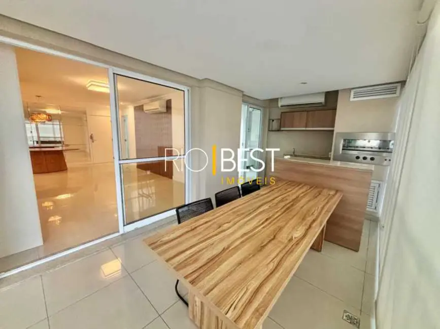 Foto 1 de Apartamento com 3 quartos para alugar, 155m2 em Rio De Janeiro - RJ