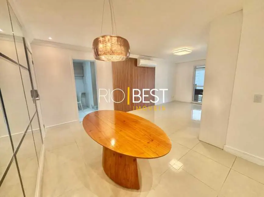 Foto 6 de Apartamento com 3 quartos para alugar, 155m2 em Rio De Janeiro - RJ