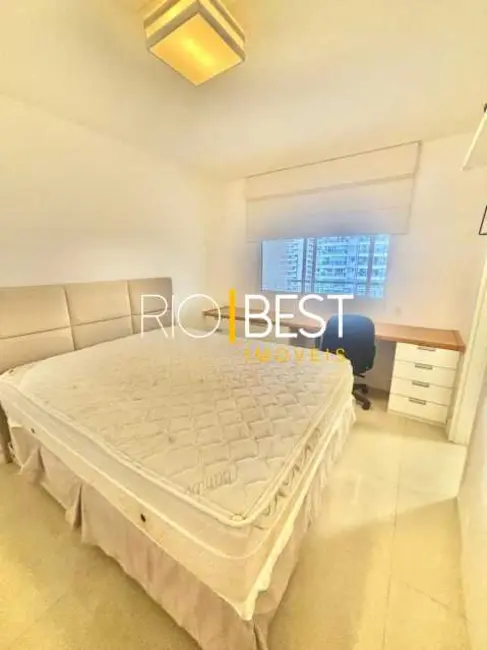 Foto 7 de Apartamento com 3 quartos para alugar, 155m2 em Rio De Janeiro - RJ