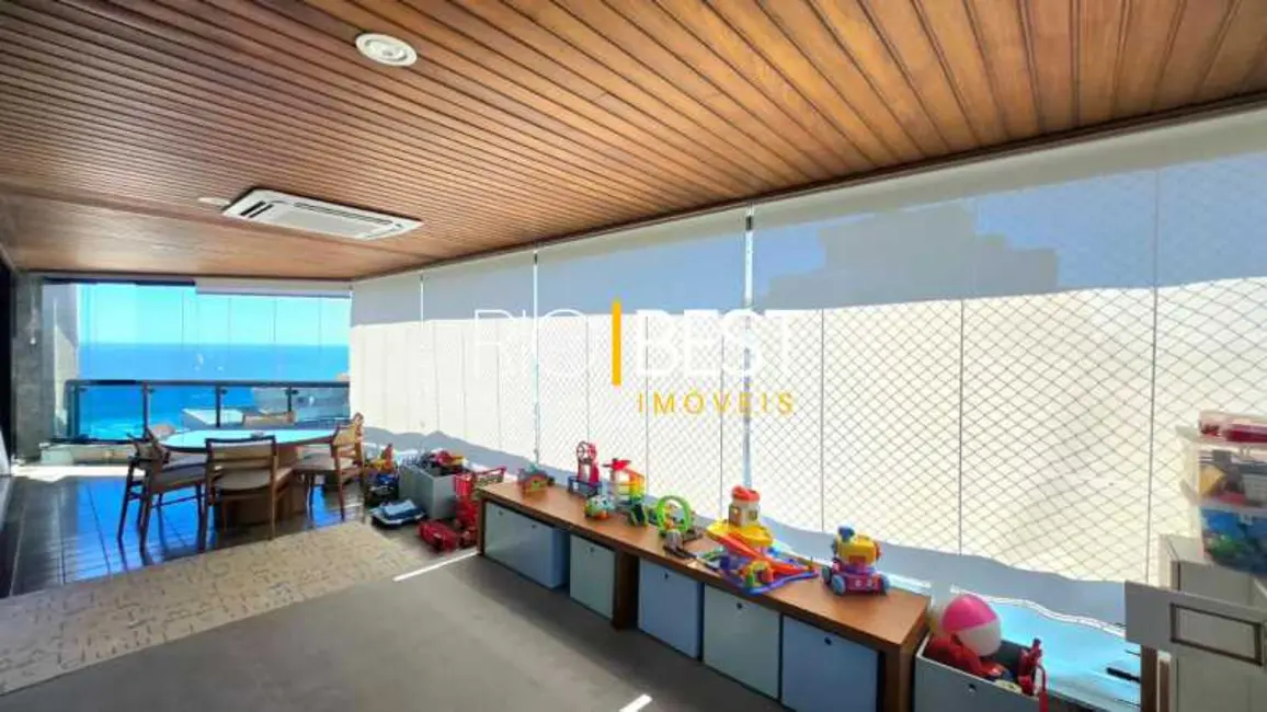 Foto 2 de Cobertura com 4 quartos para alugar, 550m2 em Rio De Janeiro - RJ