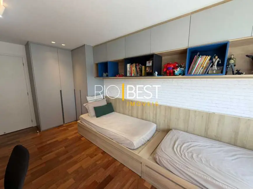 Apartamento com 4 quartos à venda, 403m2 em Rio De Janeiro - RJ - imagem 8 Foto 8 de Apartamento com 4 quartos à venda, 403m2 em Rio De Janeiro - RJ