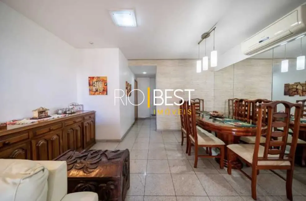 Apartamento com 4 quartos à venda, 150m2 em Rio De Janeiro - RJ - imagem 7 Foto 7 de Apartamento com 4 quartos à venda, 150m2 em Rio De Janeiro - RJ