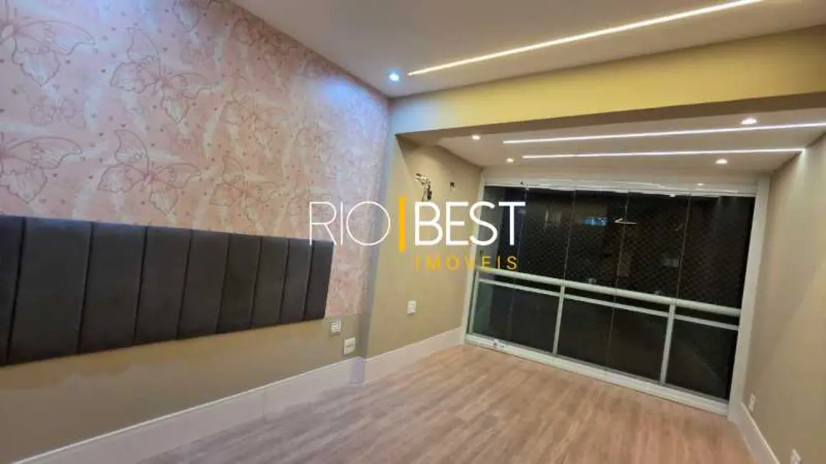 Apartamento com 3 quartos à venda, 112m2 em Rio De Janeiro - RJ - imagem 8 Foto 8 de Apartamento com 3 quartos à venda, 112m2 em Rio De Janeiro - RJ