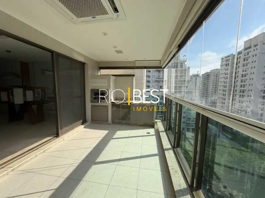 Apartamento com 4 quartos à venda, 150m2 em Rio De Janeiro - RJ - imagem 1 Foto 1 de Apartamento com 4 quartos à venda, 150m2 em Rio De Janeiro - RJ