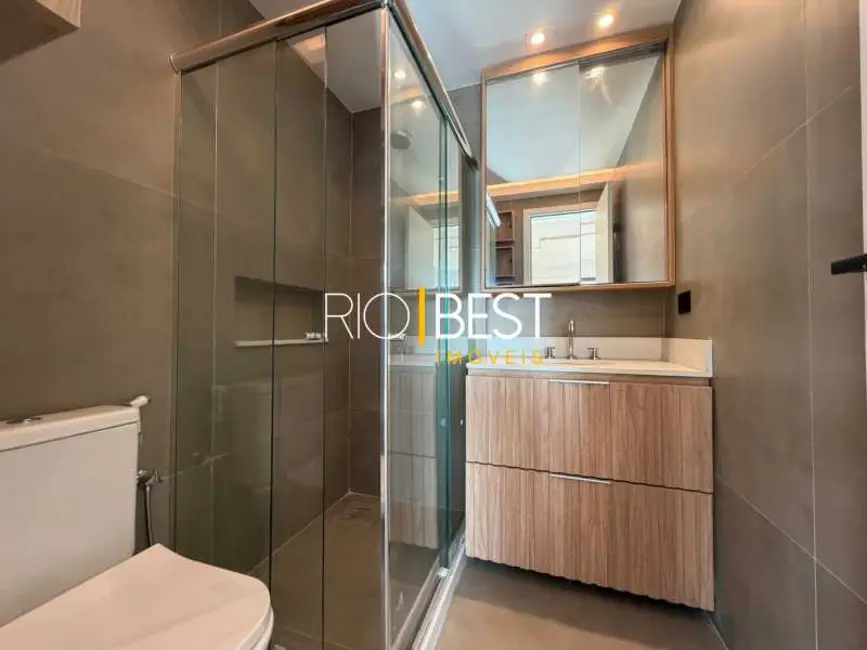 Apartamento com 4 quartos à venda, 150m2 em Rio De Janeiro - RJ - imagem 8 Foto 8 de Apartamento com 4 quartos à venda, 150m2 em Rio De Janeiro - RJ