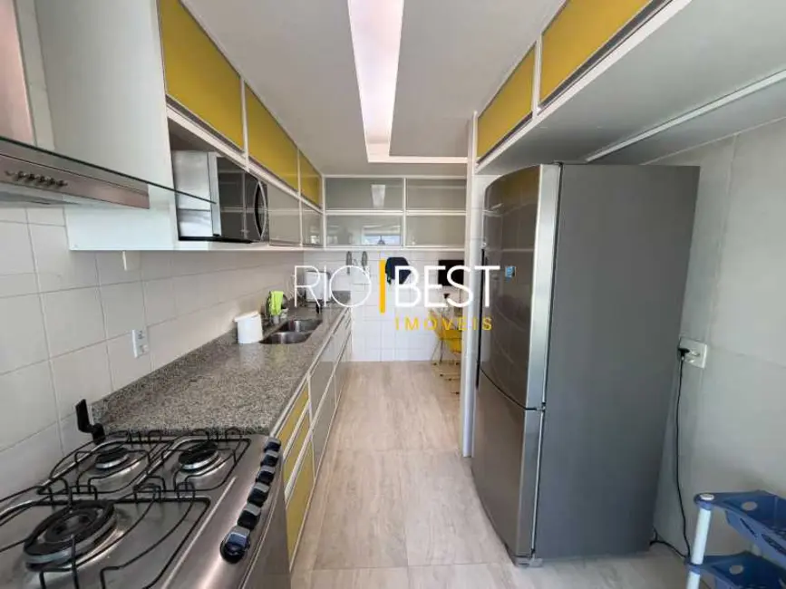Apartamento com 4 quartos para alugar, 155m2 em Rio De Janeiro - RJ - imagem 7 Foto 7 de Apartamento com 4 quartos para alugar, 155m2 em Rio De Janeiro - RJ