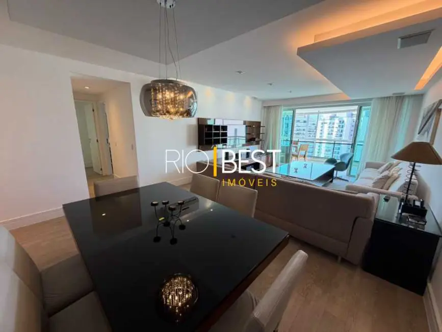Apartamento com 4 quartos para alugar, 155m2 em Rio De Janeiro - RJ - imagem 6 Foto 6 de Apartamento com 4 quartos para alugar, 155m2 em Rio De Janeiro - RJ