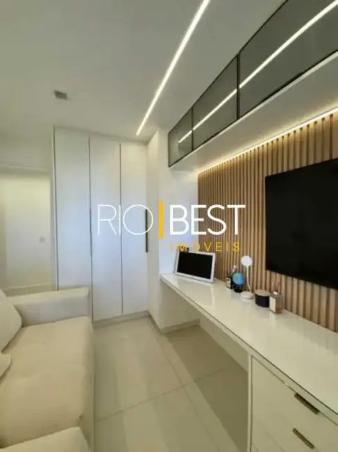 Foto 3 de Apartamento com 4 quartos à venda, 150m2 em Rio De Janeiro - RJ
