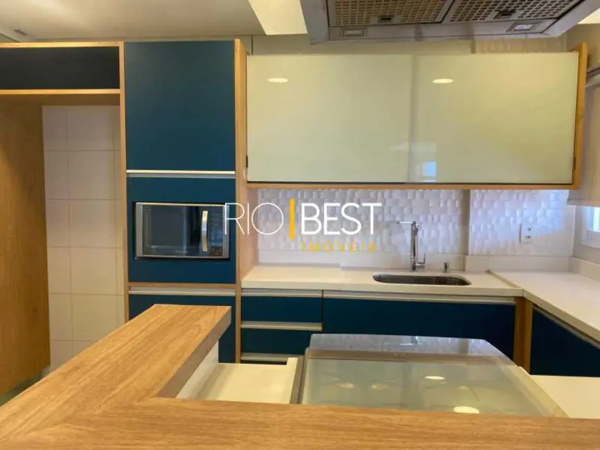 Foto 4 de Apartamento com 2 quartos para alugar, 100m2 em Rio De Janeiro - RJ