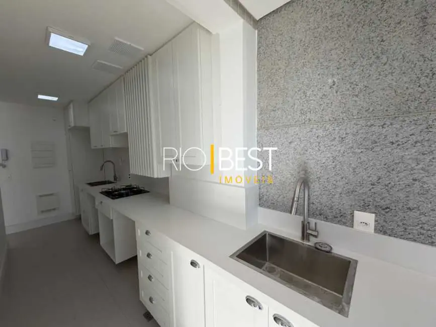 Foto 3 de Apartamento com 2 quartos para alugar, 76m2 em Rio De Janeiro - RJ