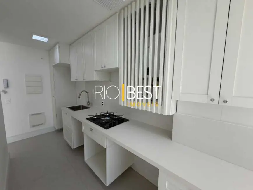 Foto 2 de Apartamento com 2 quartos para alugar, 76m2 em Rio De Janeiro - RJ