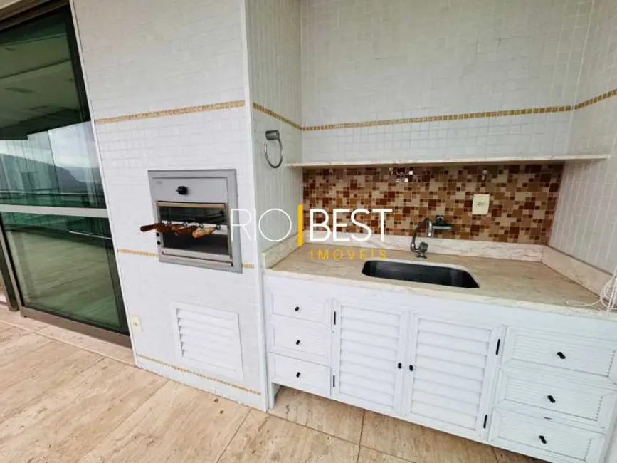 Cobertura com 4 quartos à venda, 500m2 em Rio De Janeiro - RJ - imagem 8 Foto 8 de Cobertura com 4 quartos à venda, 500m2 em Rio De Janeiro - RJ