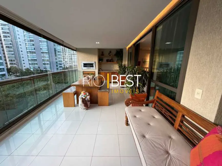 Foto 8 de Apartamento com 3 quartos à venda e para alugar, 179m2 em Rio De Janeiro - RJ