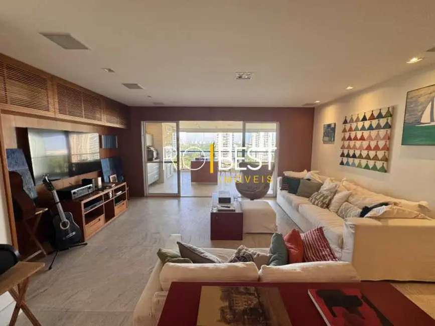 Foto 7 de Apartamento com 3 quartos para alugar, 193m2 em Rio De Janeiro - RJ