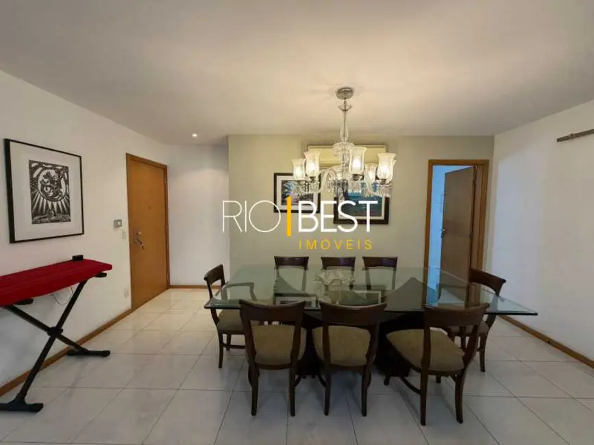 Apartamento com 4 quartos à venda, 180m2 em Rio De Janeiro - RJ - imagem 8 Foto 8 de Apartamento com 4 quartos à venda, 180m2 em Rio De Janeiro - RJ