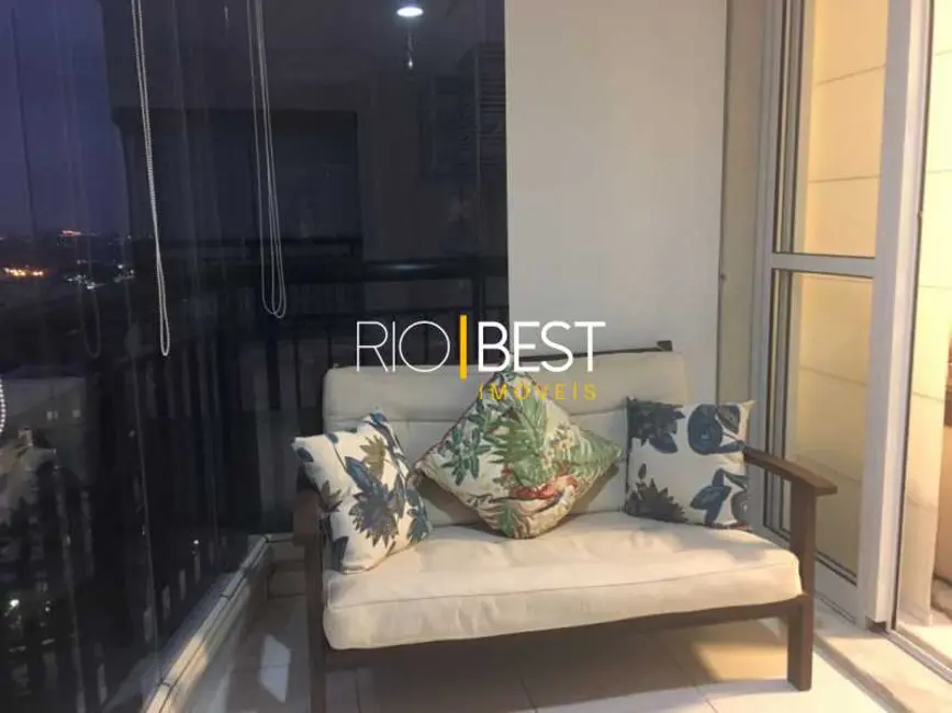 Foto 5 de Apartamento com 2 quartos para alugar, 80m2 em Rio De Janeiro - RJ