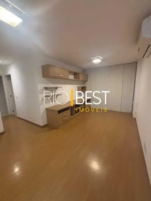 Apartamento com 2 quartos para alugar, 78m2 em Rio De Janeiro - RJ - imagem 5 Foto 5 de Apartamento com 2 quartos para alugar, 78m2 em Rio De Janeiro - RJ