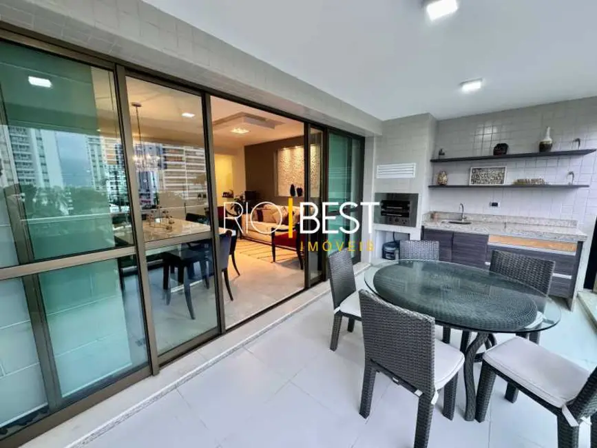 Apartamento com 3 quartos à venda, 140m2 em Rio De Janeiro - RJ - imagem 8 Foto 8 de Apartamento com 3 quartos à venda, 140m2 em Rio De Janeiro - RJ