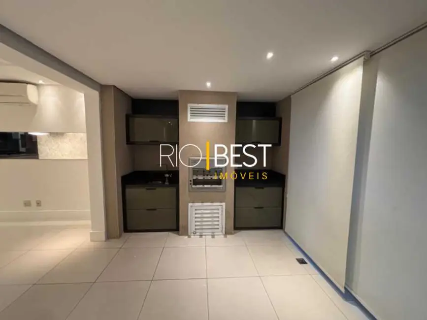Foto 6 de Apartamento com 3 quartos para alugar, 160m2 em Rio De Janeiro - RJ