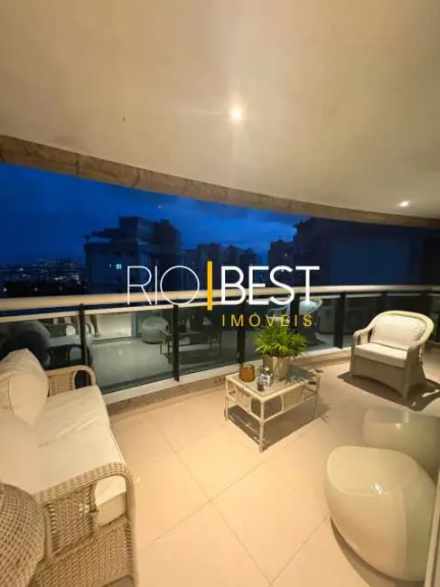 Apartamento com 4 quartos à venda, 137m2 em Rio De Janeiro - RJ - imagem 1 Foto 1 de Apartamento com 4 quartos à venda, 137m2 em Rio De Janeiro - RJ