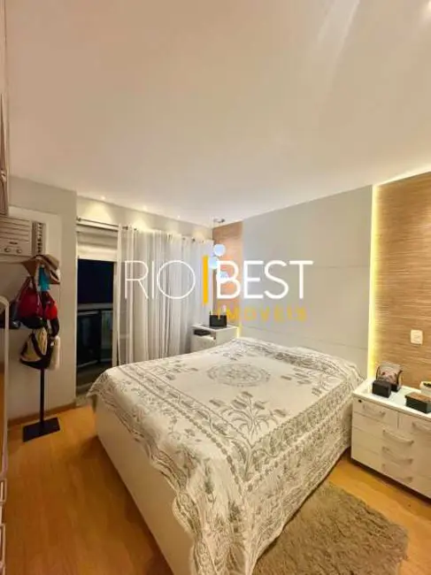 Apartamento com 4 quartos à venda, 137m2 em Rio De Janeiro - RJ - imagem 7 Foto 7 de Apartamento com 4 quartos à venda, 137m2 em Rio De Janeiro - RJ