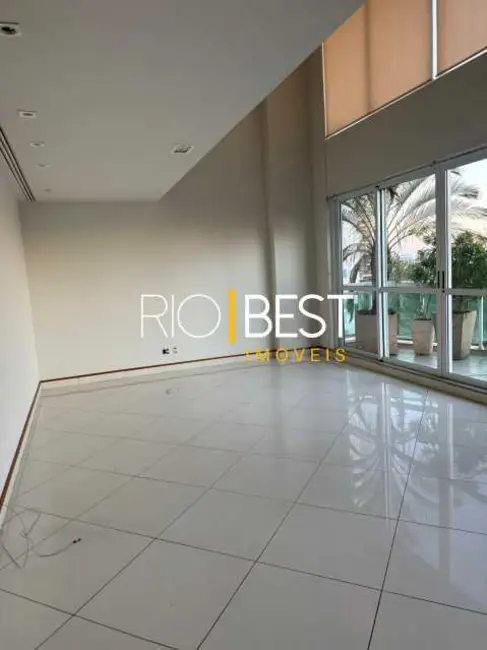 Apartamento com 4 quartos à venda e para alugar, 227m2 em Rio De Janeiro - RJ - imagem 1 Foto 1 de Apartamento com 4 quartos à venda e para alugar, 227m2 em Rio De Janeiro - RJ