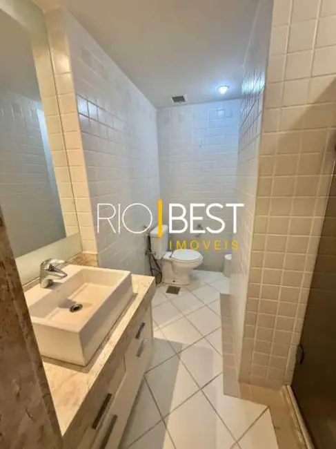 Apartamento com 4 quartos à venda e para alugar, 227m2 em Rio De Janeiro - RJ - imagem 5 Foto 5 de Apartamento com 4 quartos à venda e para alugar, 227m2 em Rio De Janeiro - RJ