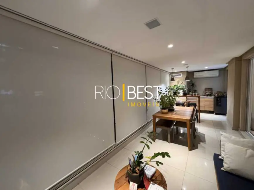 Apartamento com 3 quartos à venda, 155m2 em Rio De Janeiro - RJ - imagem 6 Foto 6 de Apartamento com 3 quartos à venda, 155m2 em Rio De Janeiro - RJ