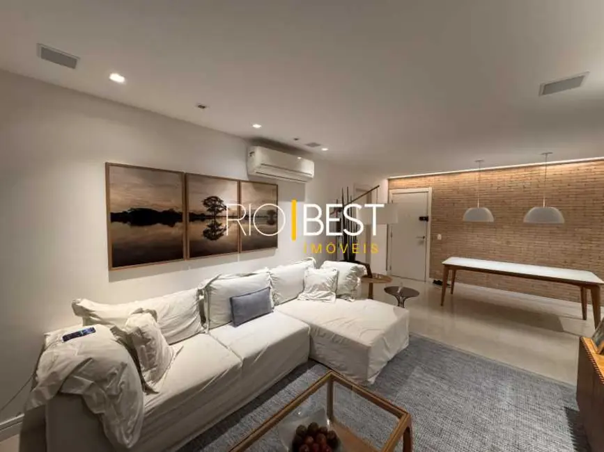 Apartamento com 3 quartos à venda, 155m2 em Rio De Janeiro - RJ - imagem 3 Foto 3 de Apartamento com 3 quartos à venda, 155m2 em Rio De Janeiro - RJ
