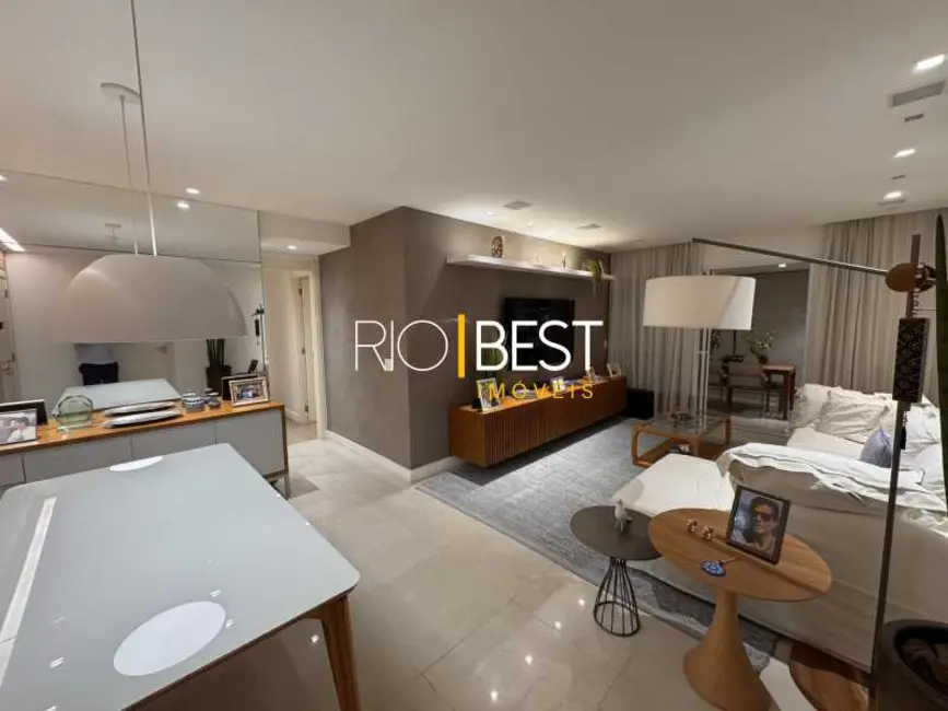 Apartamento com 3 quartos à venda, 155m2 em Rio De Janeiro - RJ - imagem 1 Foto 1 de Apartamento com 3 quartos à venda, 155m2 em Rio De Janeiro - RJ