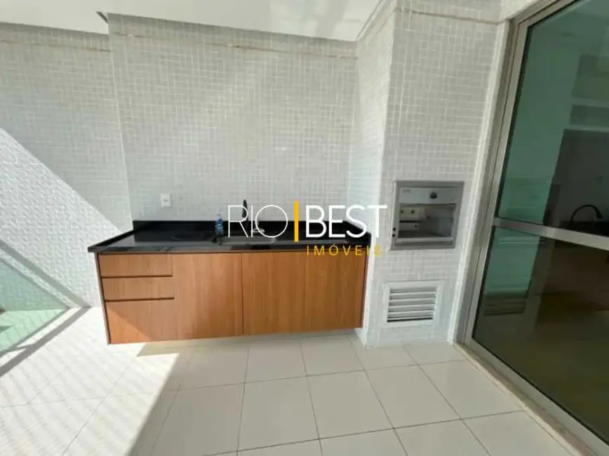 Foto 8 de Apartamento com 4 quartos para alugar, 310m2 em Rio De Janeiro - RJ